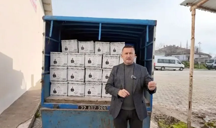 Lalapaşa’da ihtiyaç sahiplerine gıda kolisi desteği