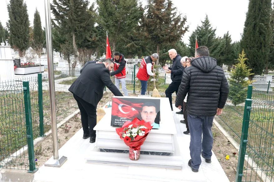 Sehitlikler Bayram Hazirligi 2 - Trakya’da şehitlikler bayrama hazırlanıyor