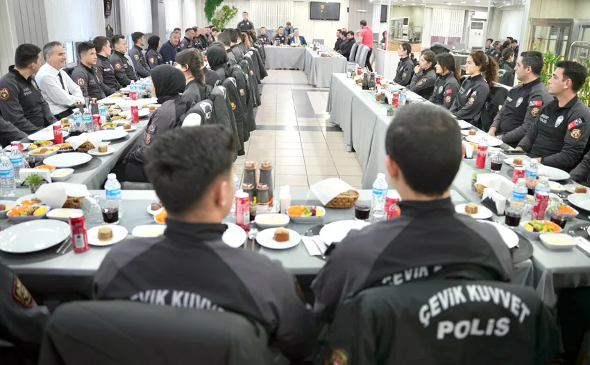 Tekirdağ Emniyet Müdürü Turanlı çevik kuvvet personeliyle iftarda buluştu