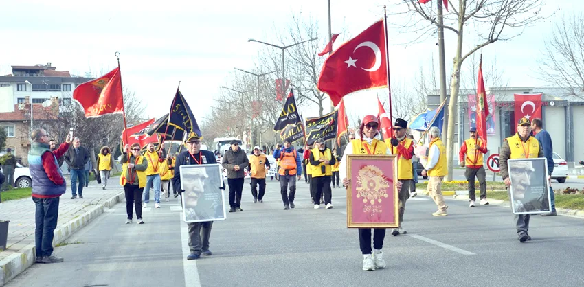 “57. Alay” için Tekirdağ’dan yola çıkan gönüllüler Gelibolu’ya geldi