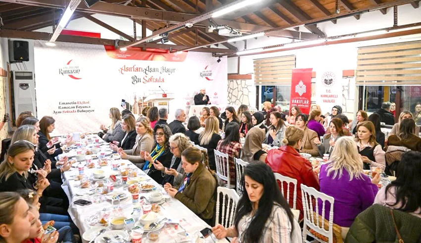 Kırklareli Valisi Turan, kadın yönetici ve personel ile iftarda buluştu