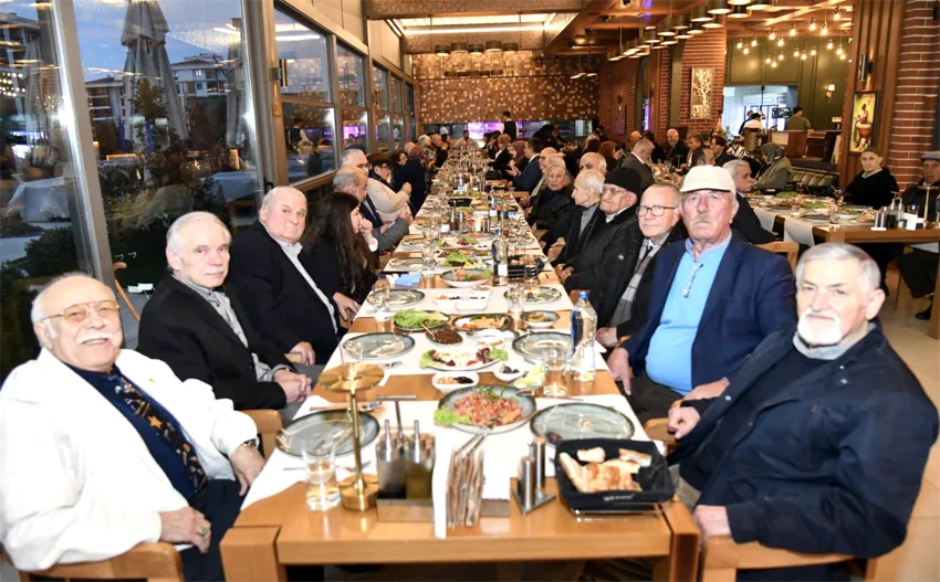 Tekirdağ Valisi Soytürk huzurevi sakinleriyle iftar yaptı