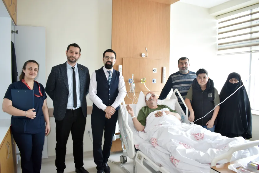 AA 20260421 41168639 41168636 KIRKLARELINDE HASTAYA ILK KEZ TAM KAT KORNEA NAKLI YAPILDI - Kırklareli’nde hastaya ilk kez tam kat kornea nakli yapıldı