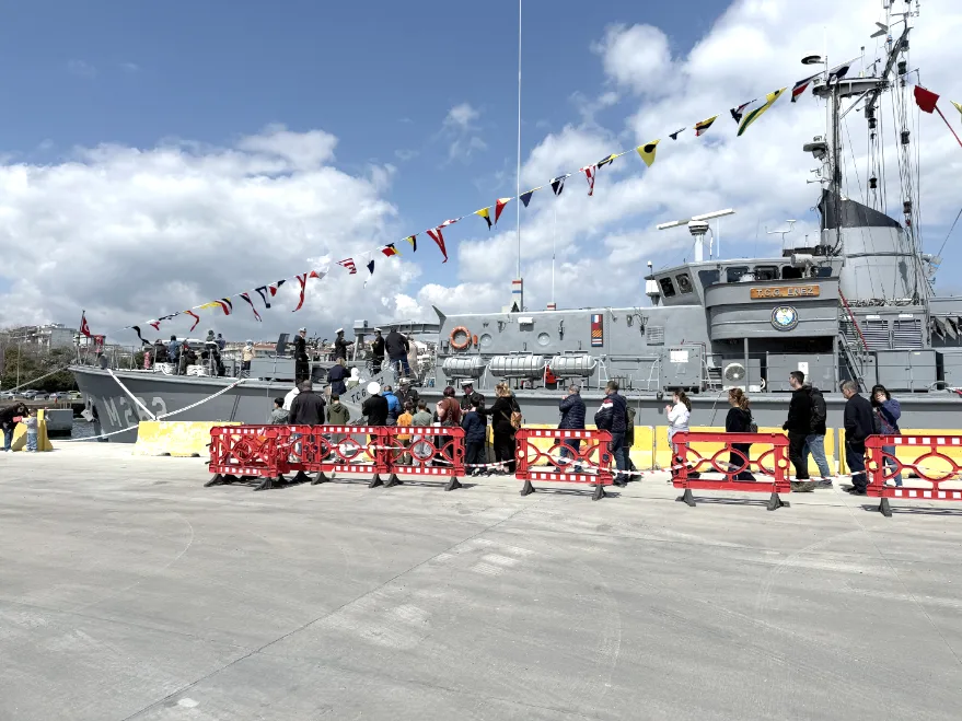 Tekirdağ’da “TCG Enez” gemisi ziyarete açıldı