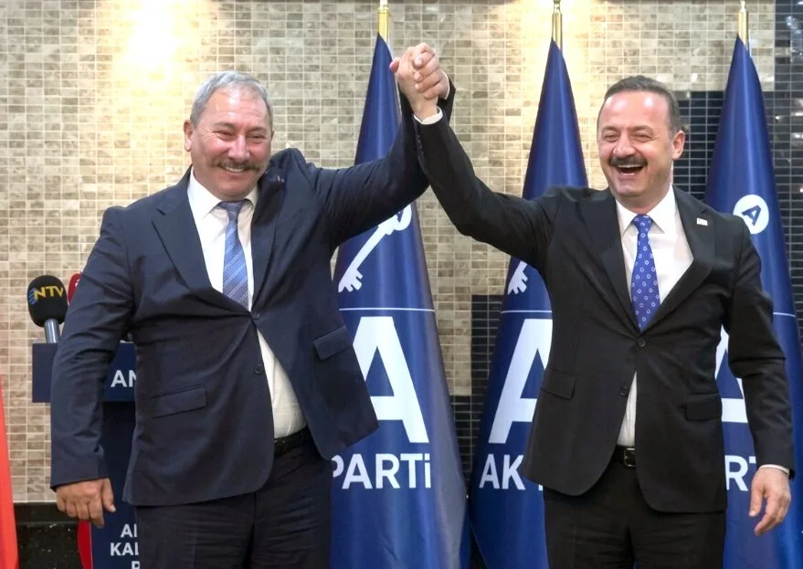 İYİ Parti’den ayrılan Akalın, Anahtar Parti’ye katıldı 