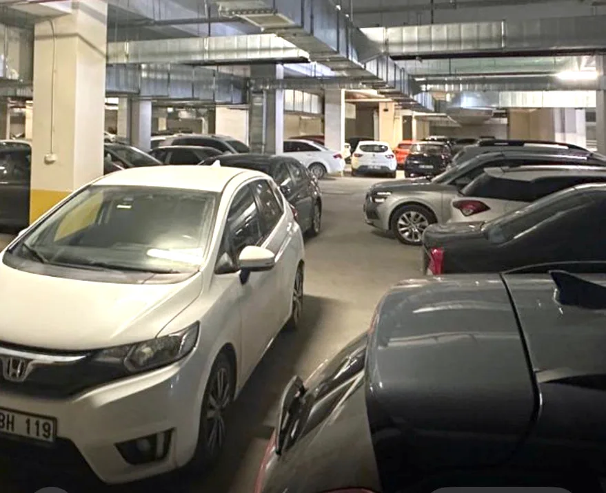 Devlet Hastanesi Otopark 1 - Hastane otoparkında ayrıcalıklı park alanı iddiası