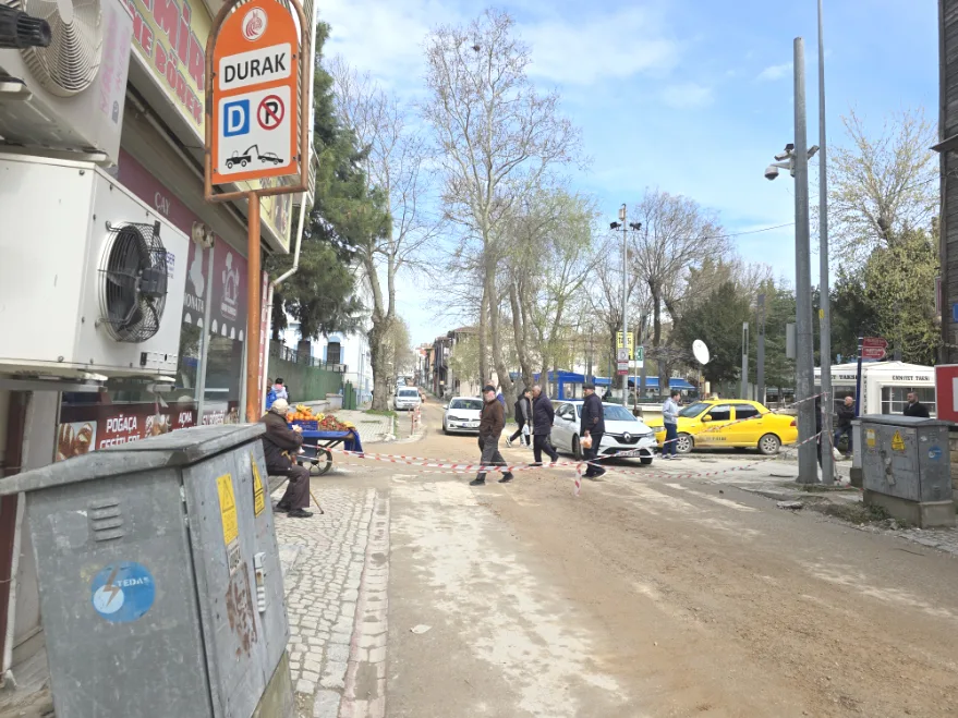 Kaleiçi’nde bozuk yollar toplu ulaşımı vurdu