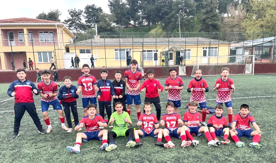 Edirne Birlik Spor Kulübü U-13’ten kusursuz üçleme