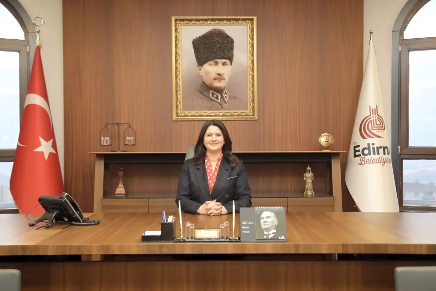 Gencan, kadınların seçme ve seçilme hakkına vurgu yaptı