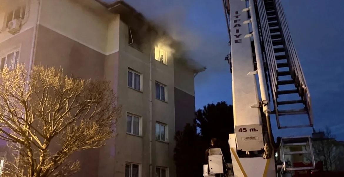 Edirne’de apartman dairesinde korkutan yangın