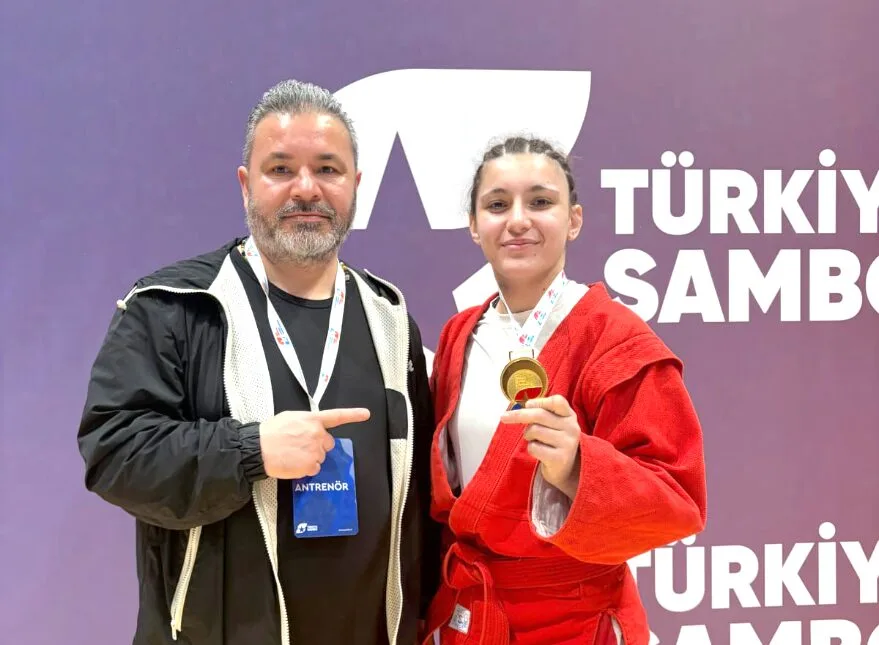 Edirneli Milli Sporcu İzel, Türkiye Şampiyonu oldu