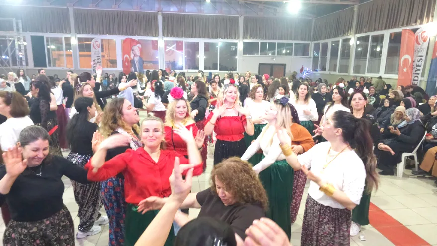 Lalapaşa’da renkli “Şalvar Gecesi”