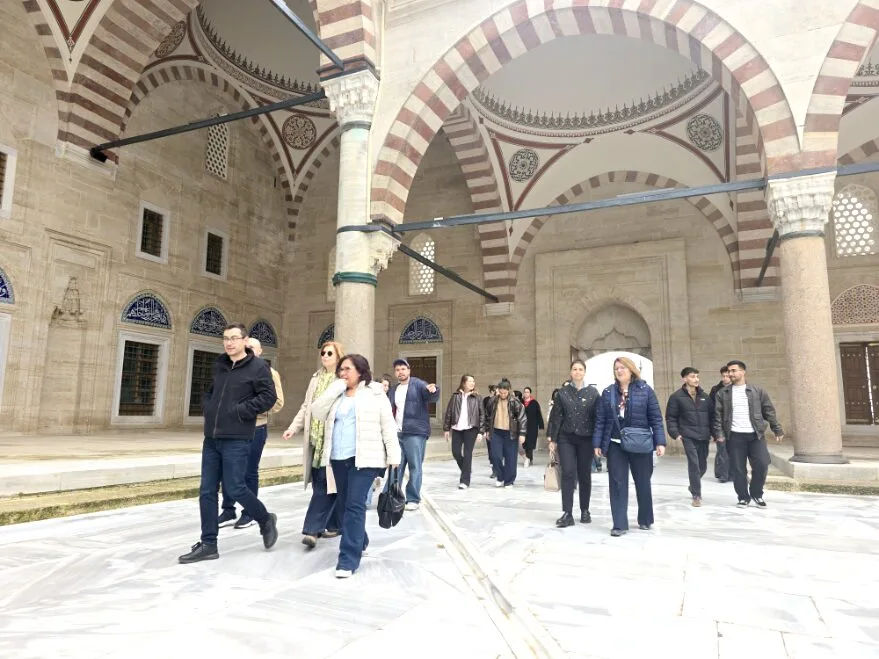 Mimarlik Ogrencileri Selimiye 4 - Mimarlık öğrencileri Sinan’ın izinde Selimiye’ye yürüdü