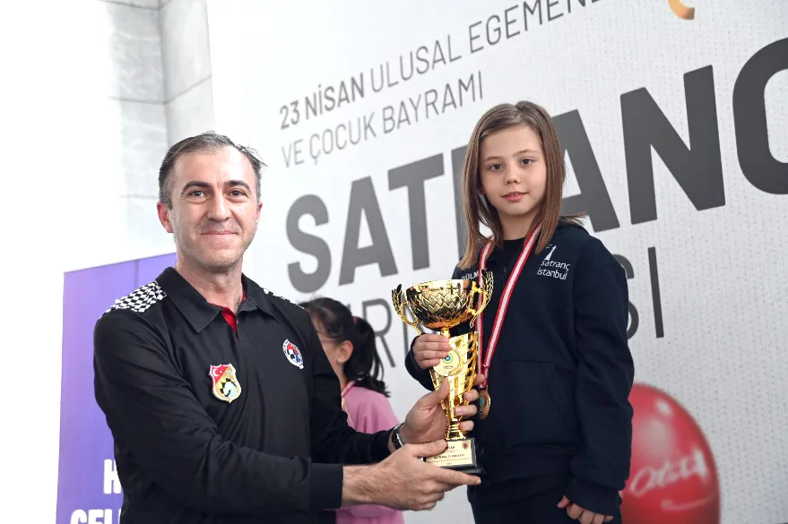 Minik satranççılar büyük başarı yazıyor