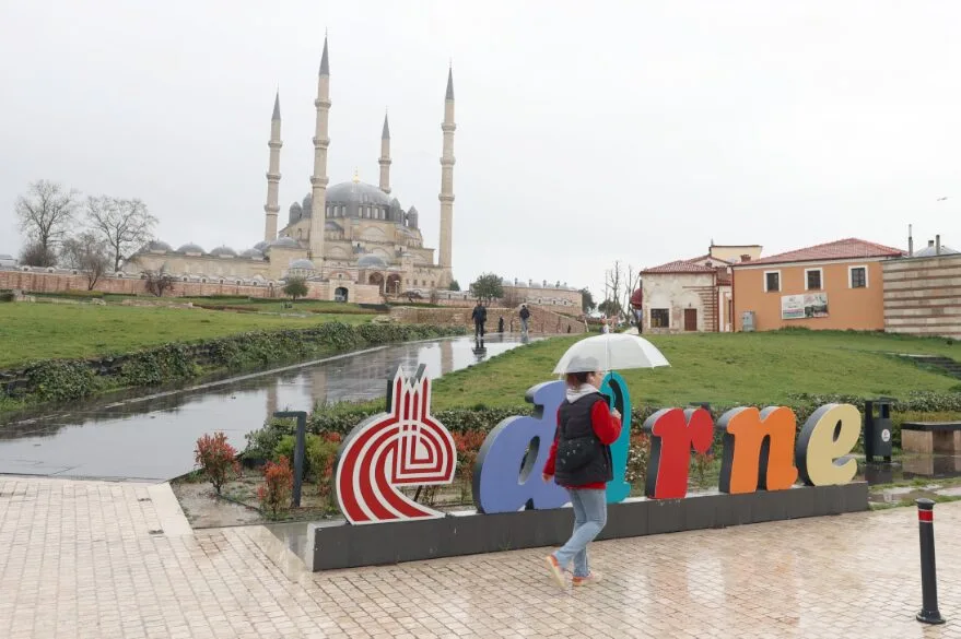 Edirne’de sağanak etkili oluyor