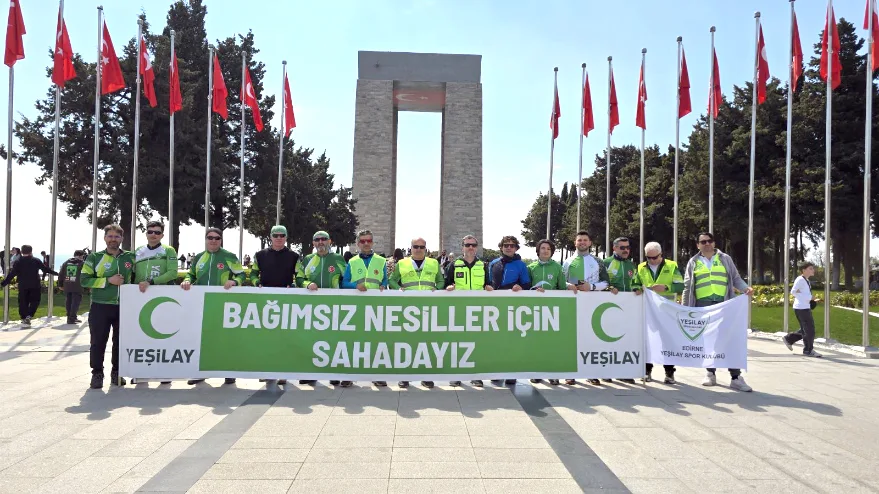 Edirne Yeşilbis sporcularından şehitlere saygı turu