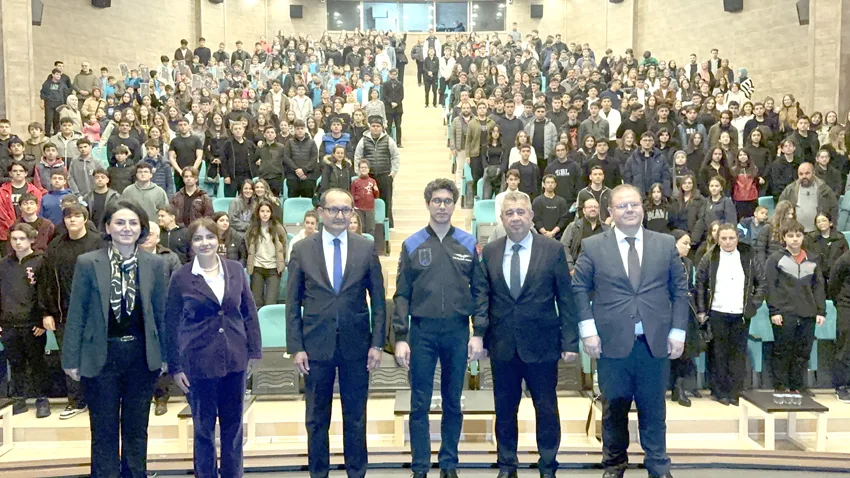 Astronot Tuva Cihangir Atasever, Tekirdağ’da öğrencilerle buluştu