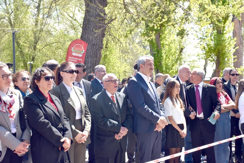 Balkan cocuk senligi - “Balkan Çocuk Şenliği” renkli görüntülere sahne oldu