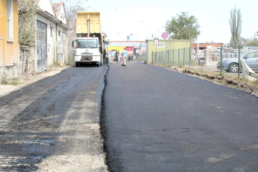 Baskan gencan asfaltlama inceleme 3 - Başkan Gencan, asfalt çalışmalarını inceledi