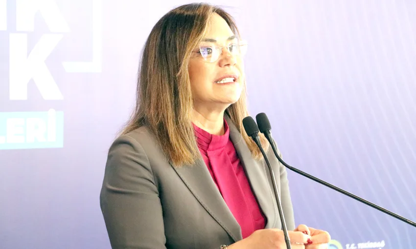 Tekirdağ Büyükşehir Belediye Başkanı Candan Yüceer basın toplantısı düzenledi