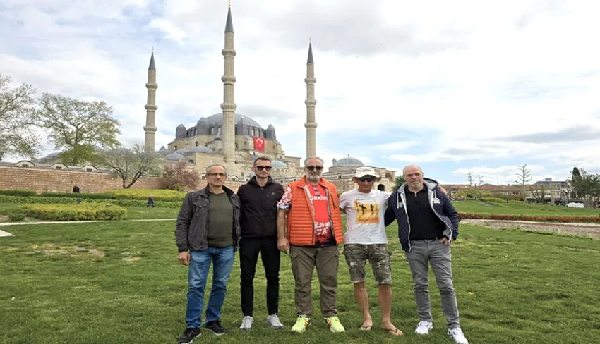 Edirneli atletlerden Selimiye meydanından destek çağrısı