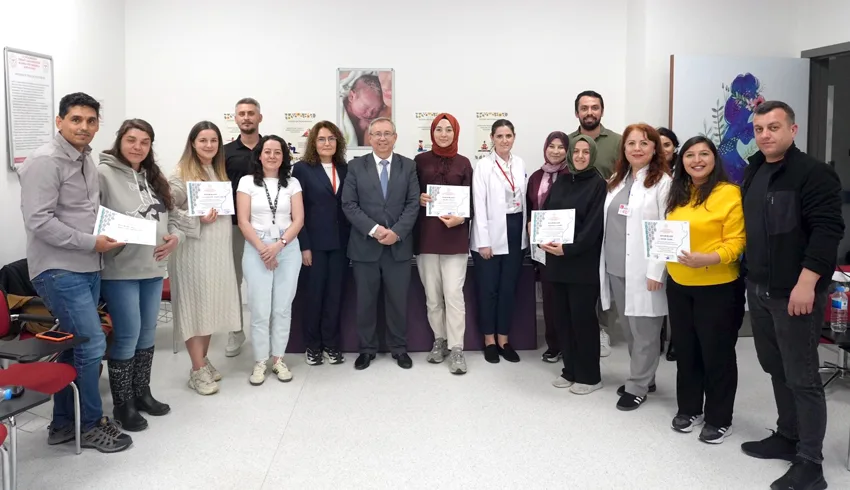 Tekirdağ’da anne adayları gebe okulunda eğitim aldı