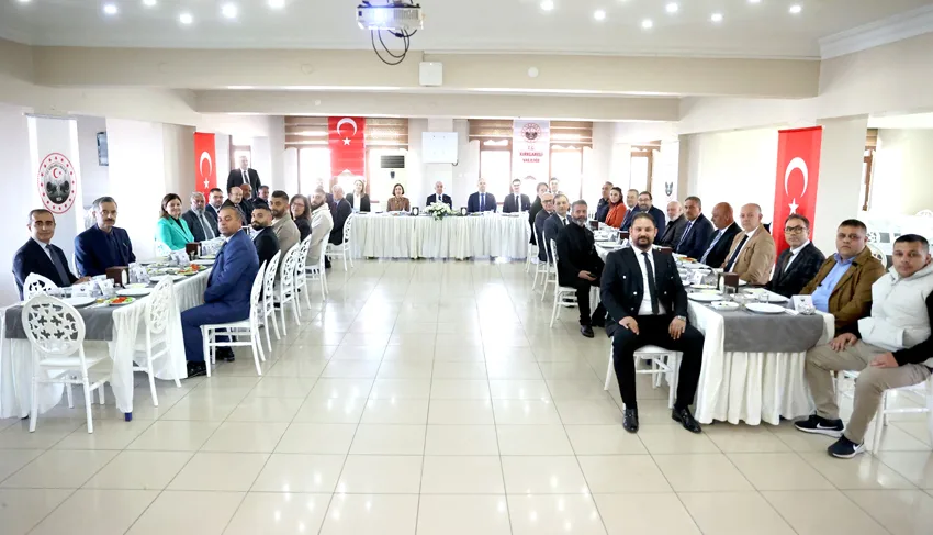 Kırklareli Valisi Turan, Roman vatandaşlarla bir araya geldi