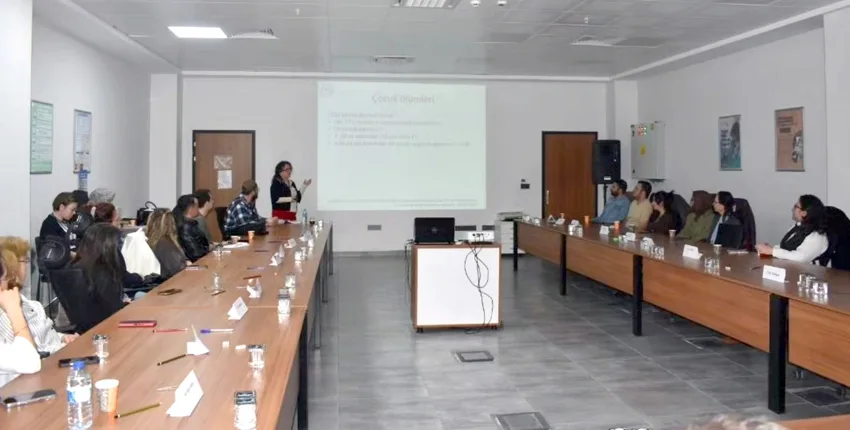 Kırklareli’nde Yenidoğan Canlandırma Programı kapsamında sağlık personeline eğitim