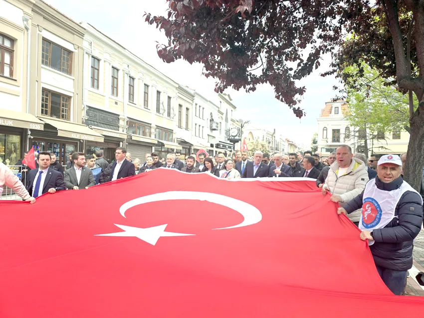1 mayis kutlamalari 14 - Meydanlarda 1 Mayıs coşkusu