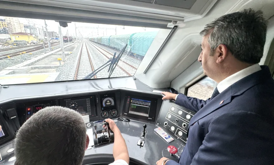 Edirne Valisi Sezer, hızlı trenin test sürüşüne katıldı