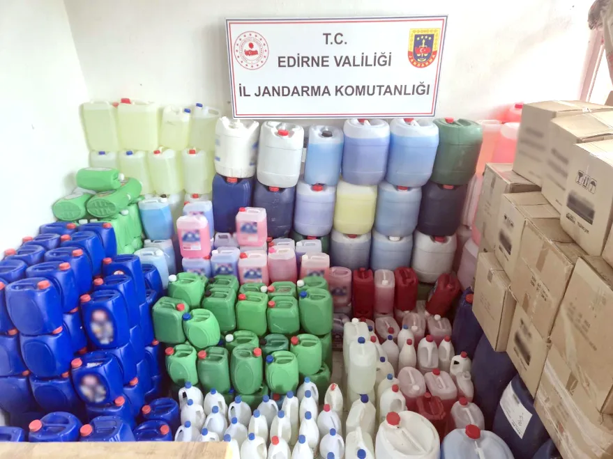 Jandarmadan sahte sıvı deterjan operasyonu