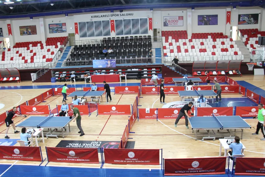 Kırklareli’nde masa tenisi turnuvası düzenlendi