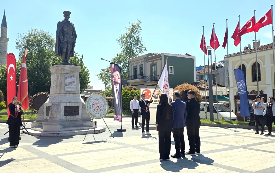 Genclik Haftasi 3 - Gençlik Haftası Edirne’de törenle başladı
