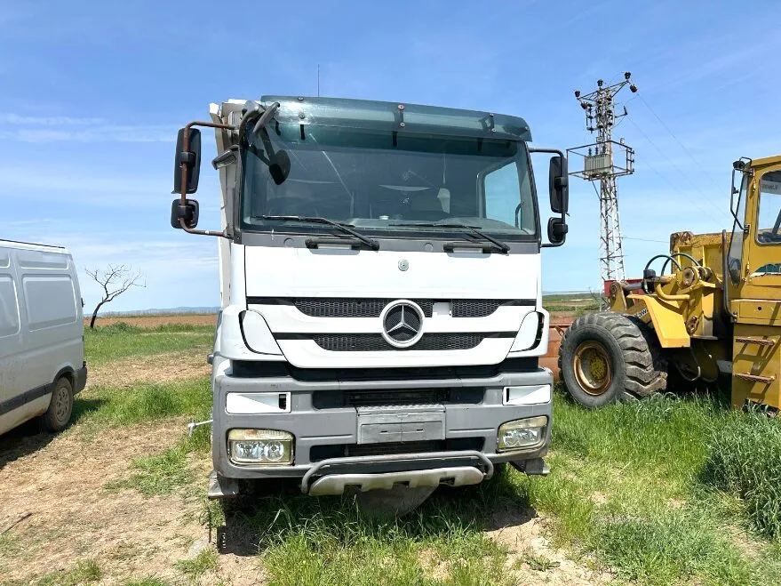Yediemin otoparkından kamyon hırsızlığına 3 tutuklama