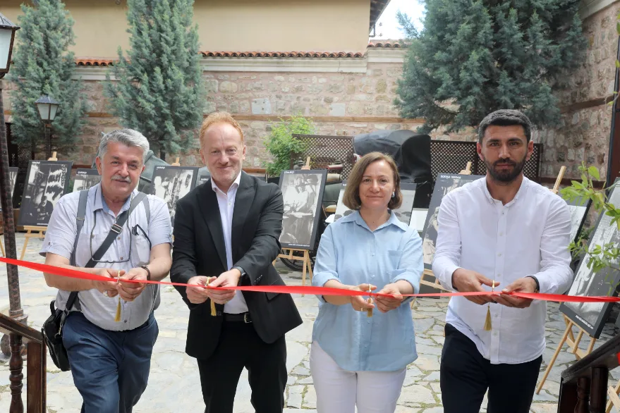 Edirne’de “Kaybolan Meslekler” adlı fotoğraf sergisi açıldı