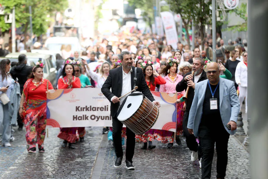 Kirklareli Festival 4 - Kırklareli’nde geleneksel “Kakava ateşi” yakıldı
