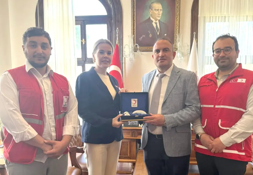 Kızılay heyetinden belediyeye ziyaret