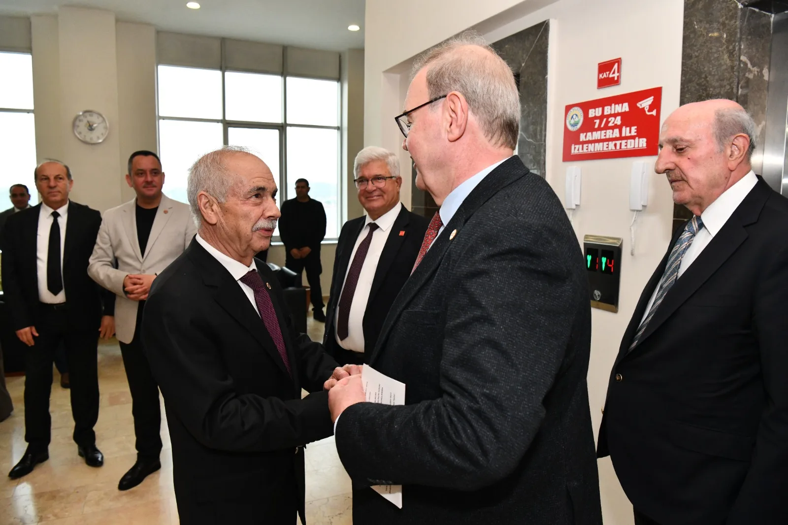 Başkan Özcan, CHP heyetini ağırladı