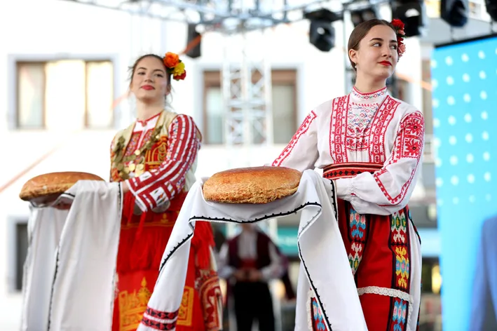 Bulgaristan dans toplulugu 3 - Kırklareli’nde komşu ülke Bulgaristan dans toplulukları gösterilerini sahneledi