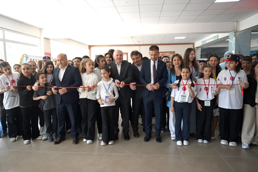 Imam hatip bilim fuari - TÜBİTAK 4006 Bilim Fuarı açıldı
