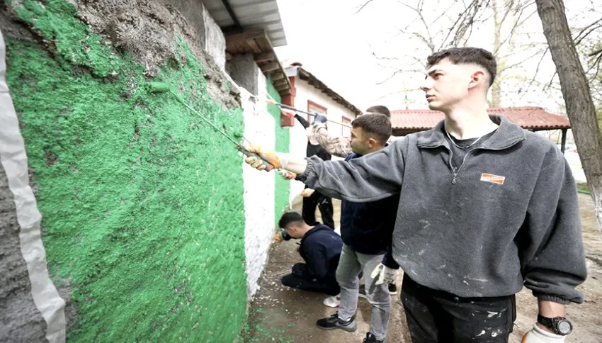 “Erdemli Nesiller” köylere değer katıyor