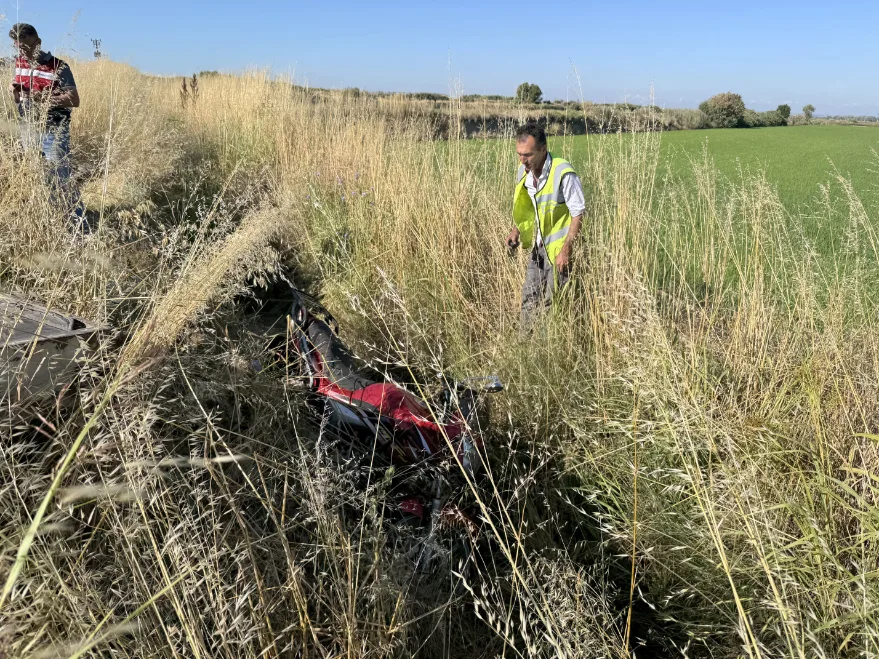 Su kanalına devrilen motosikletli hayatını kaybetti