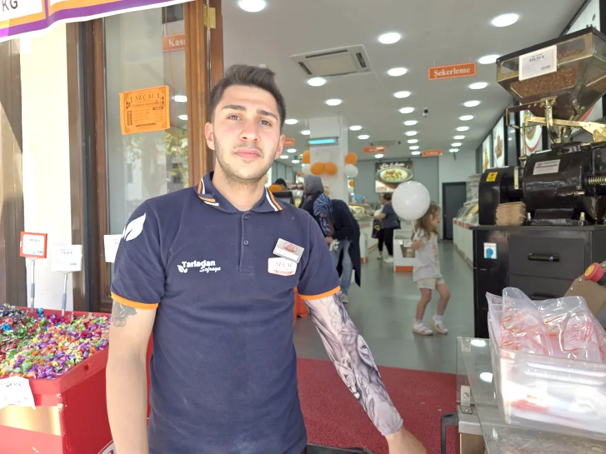 Kuruyemisci 1 - Kuruyemişçilerde bayram hareketliliği