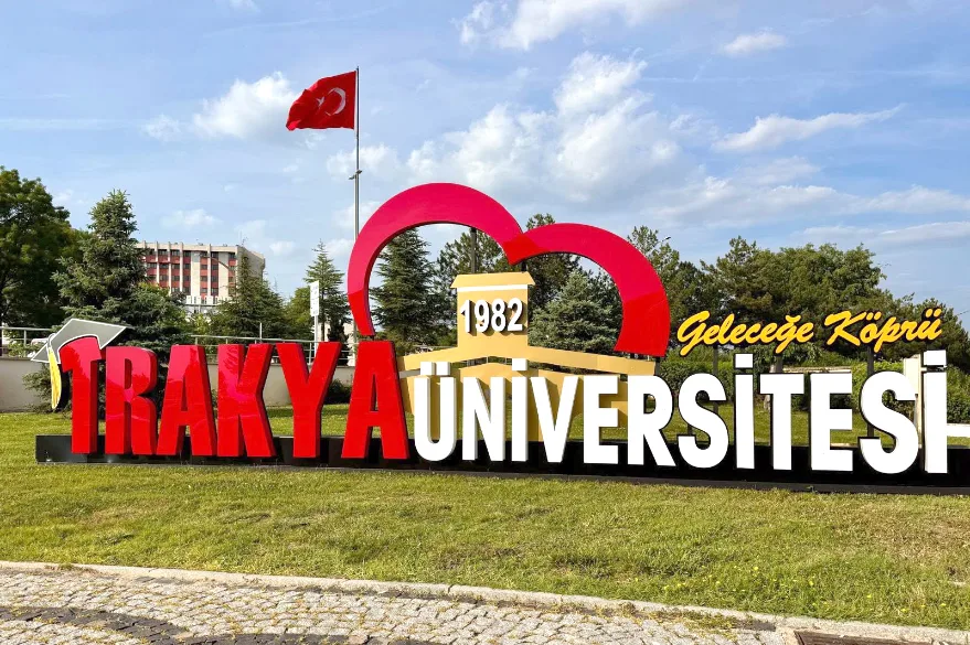 TÜ’den mezunlara özel fotoğraf alanı