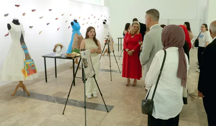 Istanbulu giyiniyorum 2 - Tekirdağ’da üniversite öğrencileri İstanbul’un simgelerini kumaşa taşıdı