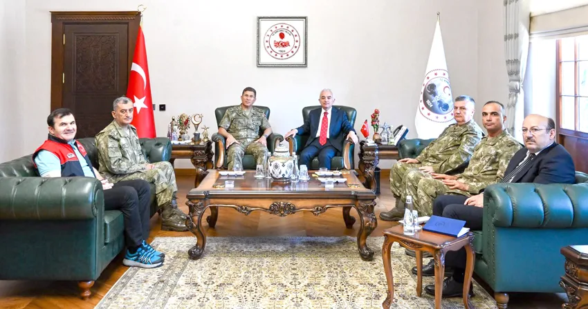 1’inci Ordu Komutanı Orgeneral Ersay, Kırklareli Valisi Turan’ı ziyaret etti