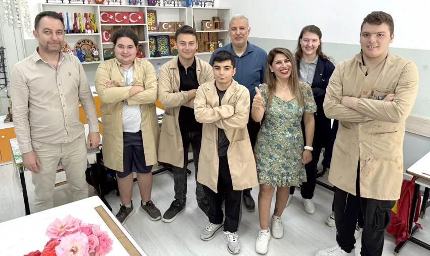 Tekirdağ’da özel öğrenciler hem üretiyor hem de para kazanıyor