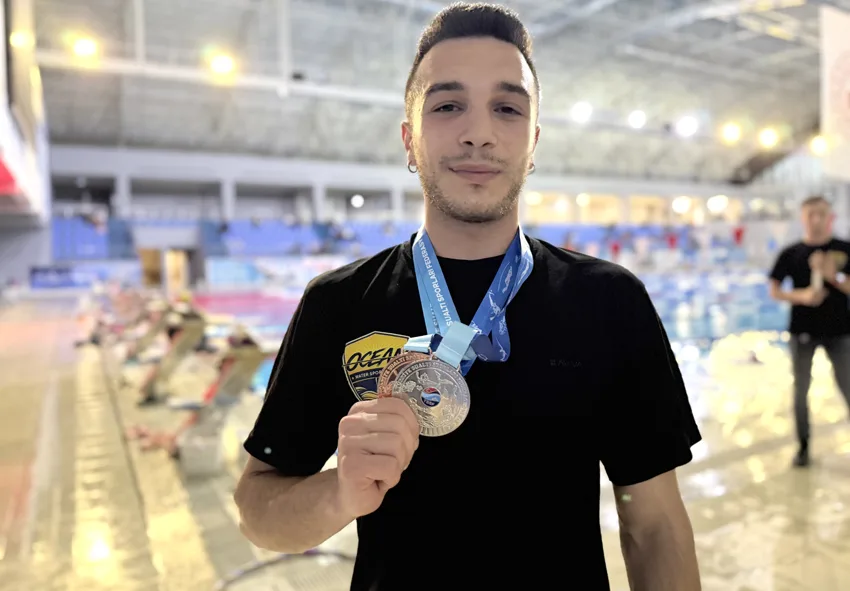Serbest dalışta 4 ayda iki madalya kazanan gencin hedefi milli takım