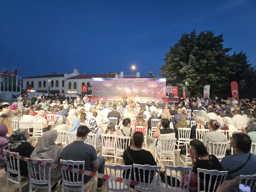15 Temmuz Sivrisinek 1 - Edirne’de 15 Temmuz anmasında sivrisinek kabusu