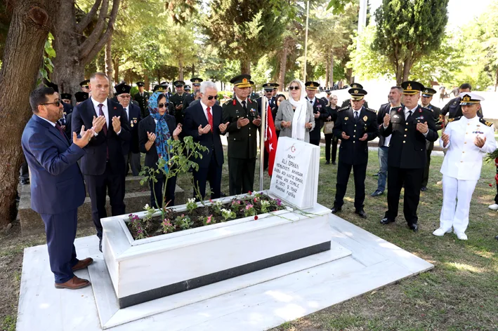 15 temmuz sehitlik ziyaret 2 - Trakya’da 15 Temmuz Demokrasi ve Milli Birlik Günü dolayısıyla şehitlikler ziyaret edildi